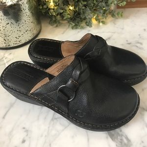 BORN clogs 9 Great condition BLACK 🌻